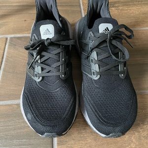 Women’s Adidas ULTRABOOST 7